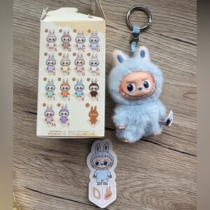 POPMART LABUBU PIN FOR LOVE